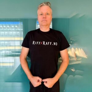Riff Raff t-skjorte med klassisk lynlogo RiffRaffLynLogoBLK